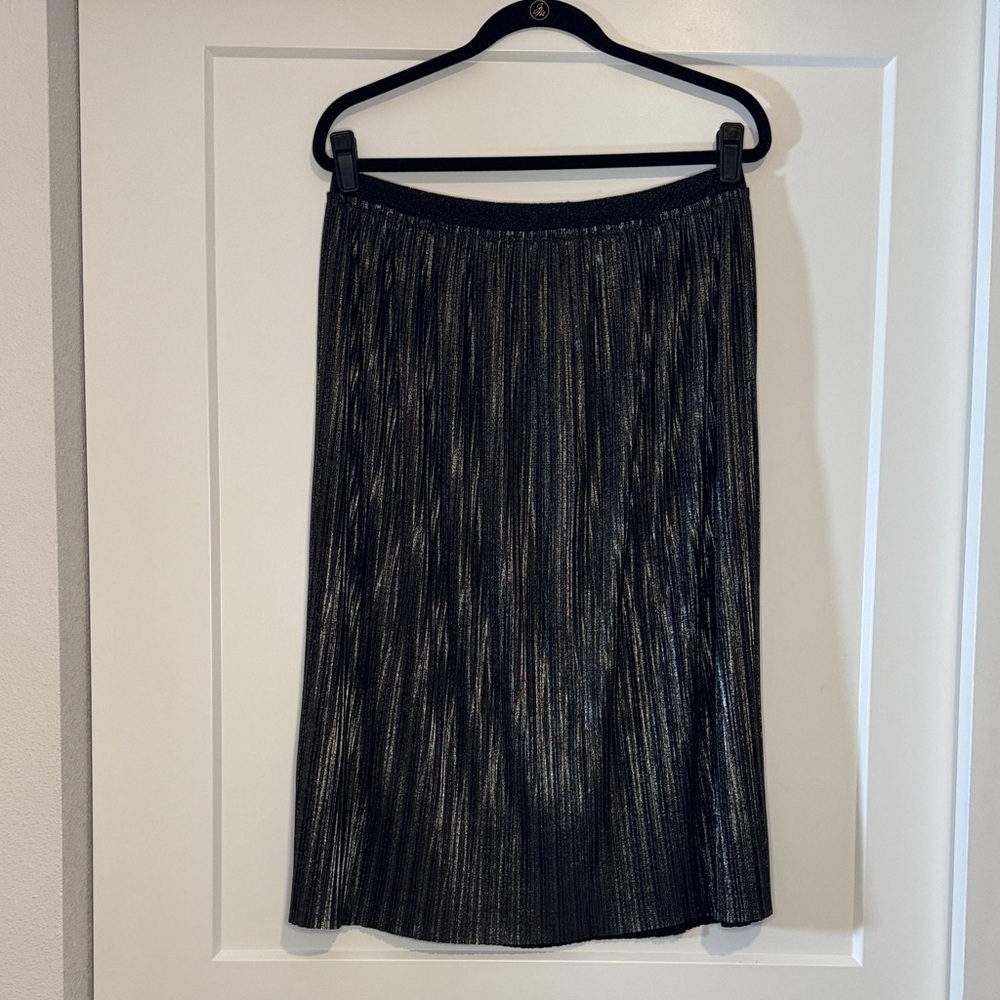St. John Metallic Pleated Midi Skirt - Picture 6 of 10
